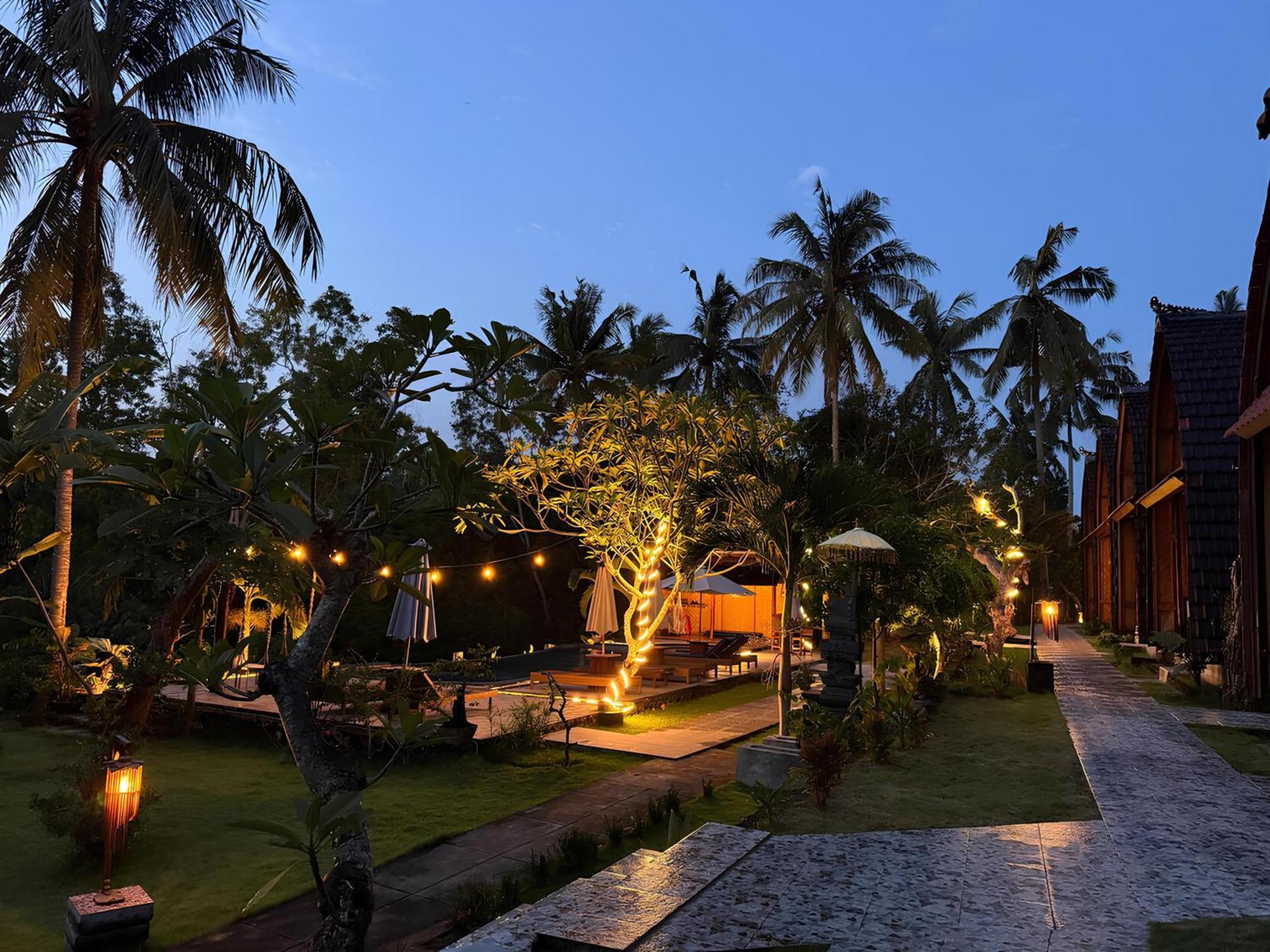 Meket Bungalows Toyapakeh Exterior foto
